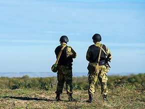 Unknown soldiers in Crimea