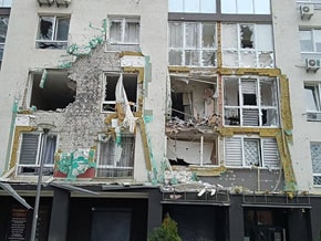 Разрушения в городе Ирпень на утро 8 марта 2022 - фото 01