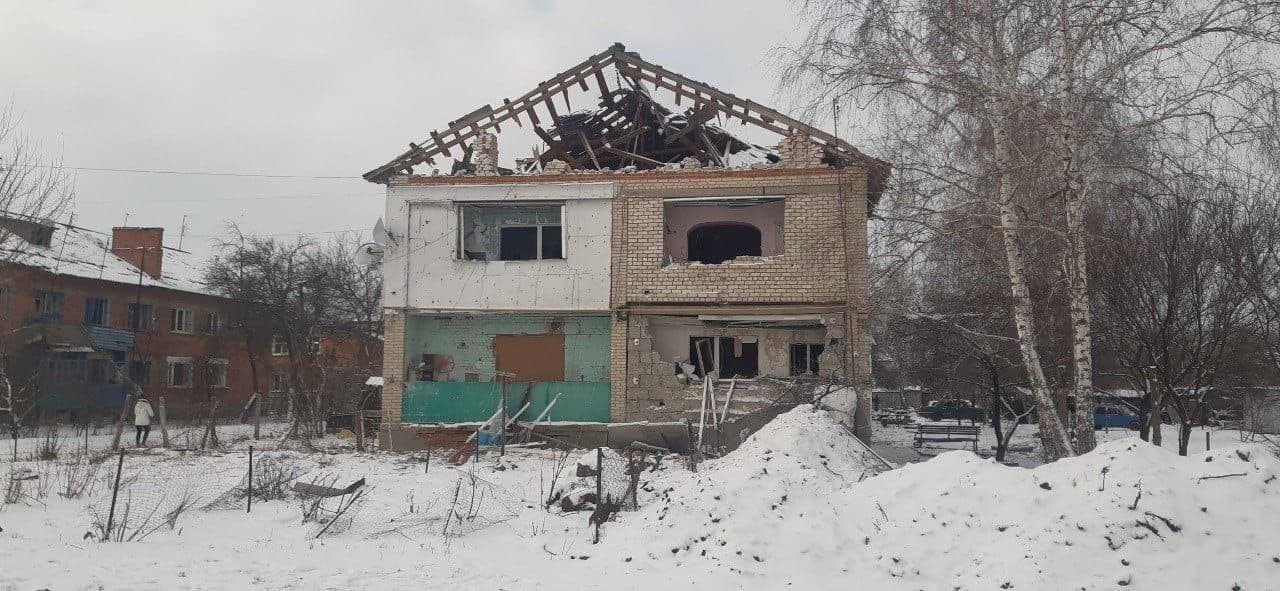 Shelling of a peaceful residential area in Kharkov - foto 01