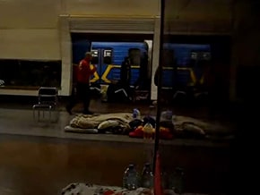 Жители Харькова с первых дней войны живут в метро – фото 06