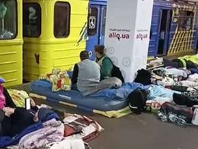 Жители Харькова с первых дней войны живут в метро – фото 07