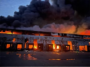 A warehouse of frozen products caught fire – foto 01