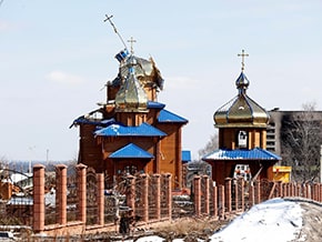 Russian invaders in the town of Volnovakha – foto 05