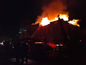 Fire In Kharkiv at night in Kholodnogorsk district – photo 03