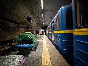 Life in the Kiev metro – photo 03