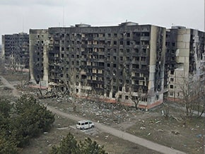 Destruction in Mariupol – photo 01