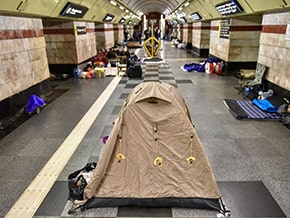 Everyday life of Kiev residents living in the subway – photo 02