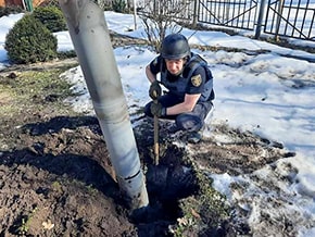 Unexploded shells in the residential area Shirokaya Balka – photo 04