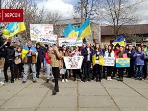 Residents of the occupied part of Ukraine do not stop protesting – photo 03